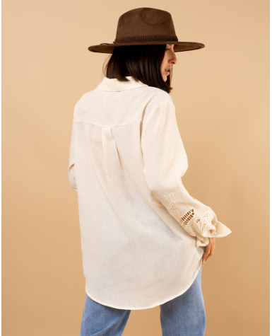 Chemise broderies