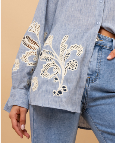 Chemise broderies