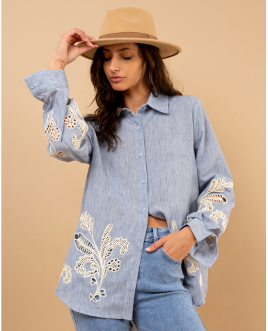 Chemise broderies