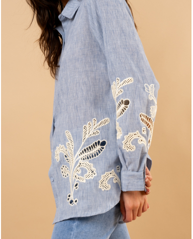 Chemise broderies