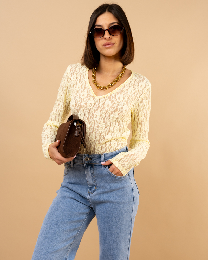 Top v dentelle