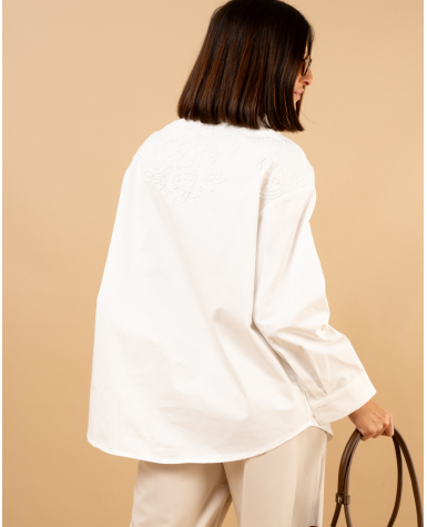 Chemise brodée