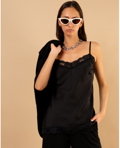 Débardeur finition dentelle