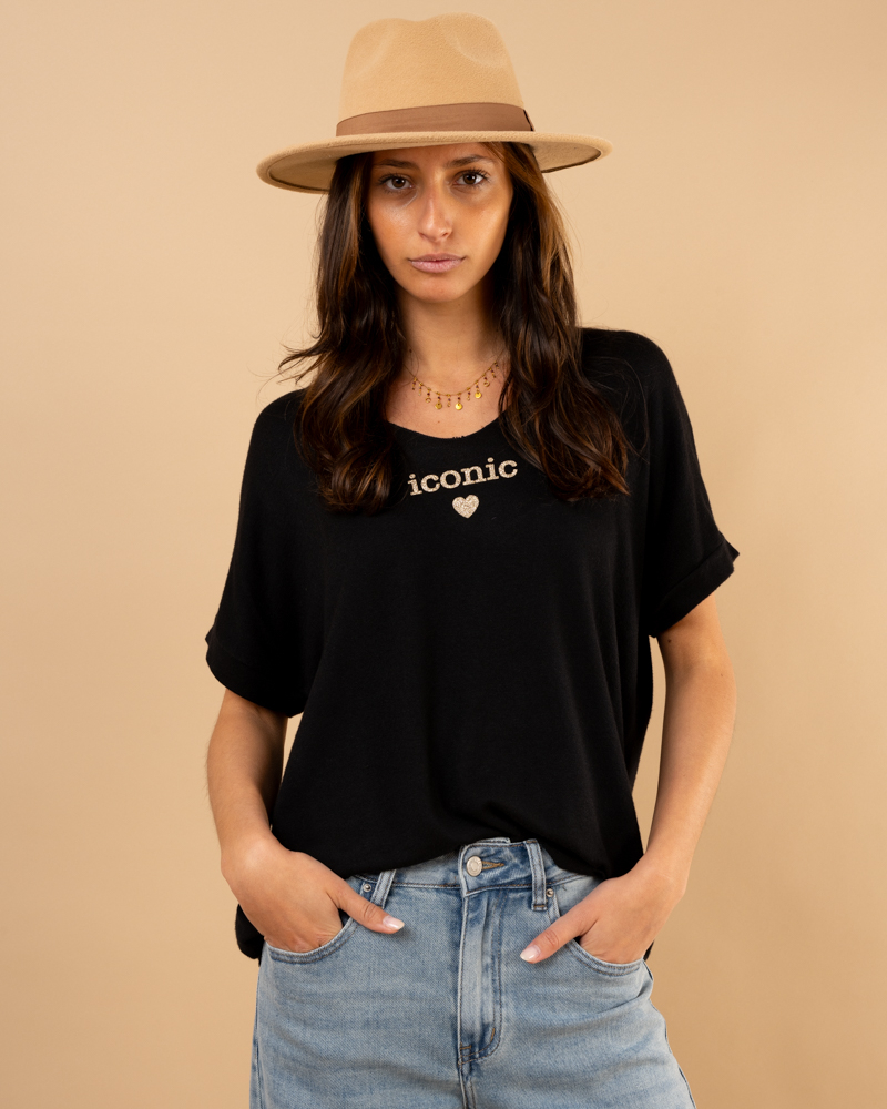 T-shirt iconic
