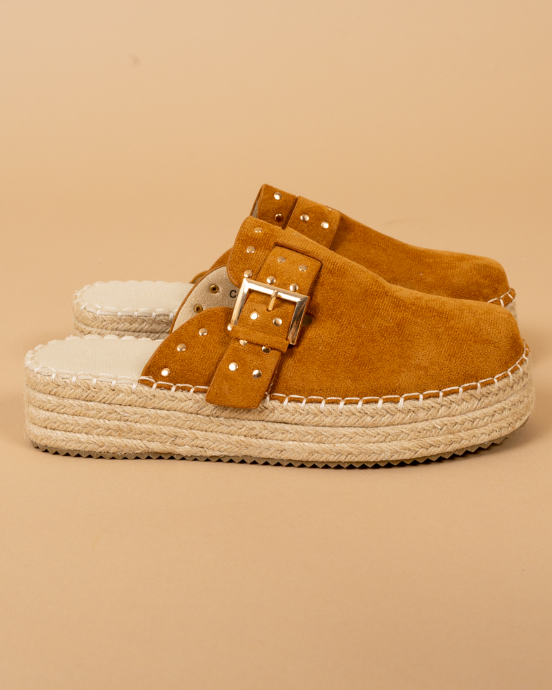 Sabots suédine clous