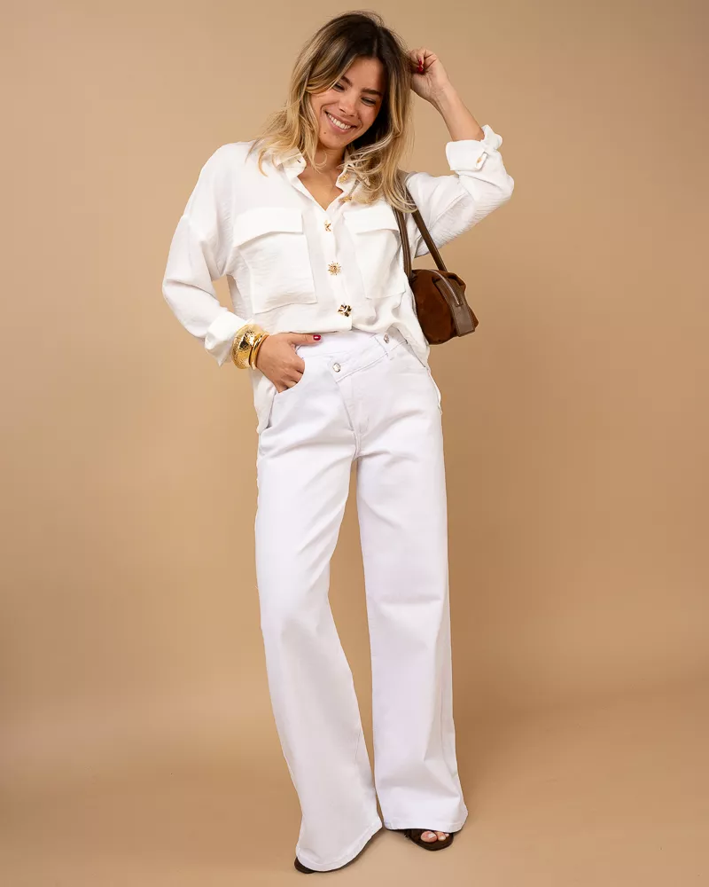 Pantalon boutons décalés