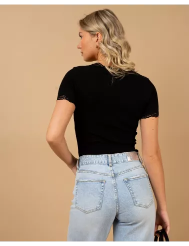 T-shirt dentelle