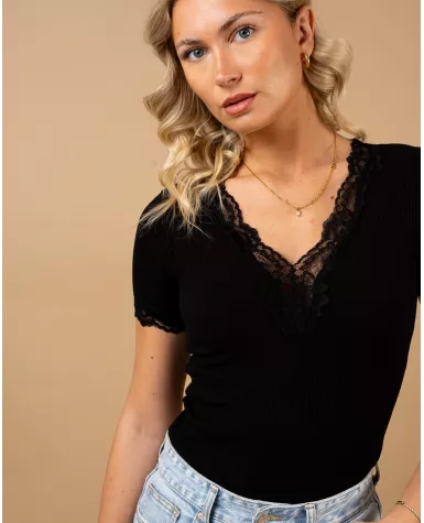 T-shirt dentelle