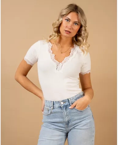 T-shirt dentelle