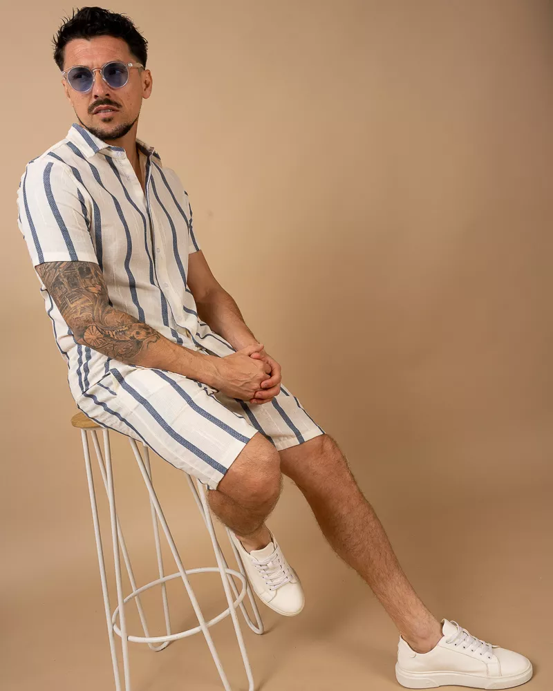 Short rayures bleues