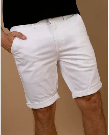 Short Chino