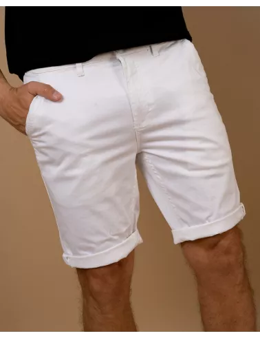 Short Chino