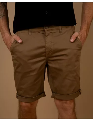 Short Chino
