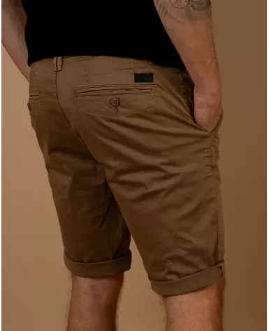 Short Chino