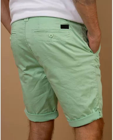 Short Chino