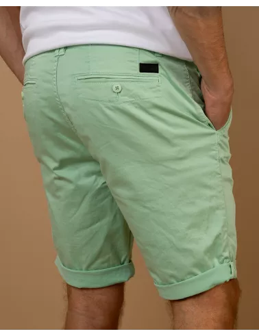 Short Chino