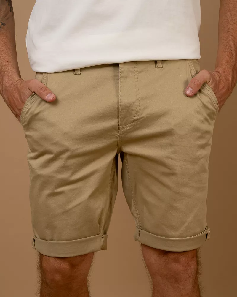 Short Chino