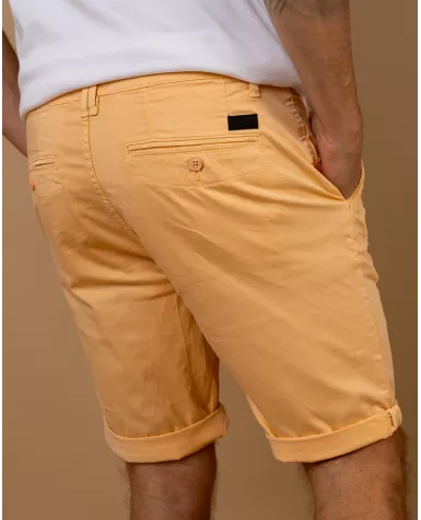 Short Chino