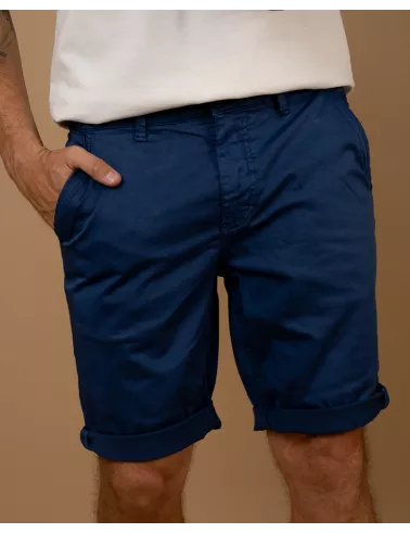 Short Chino