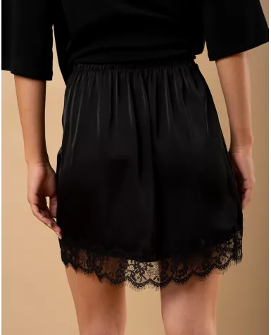 Jupe courte dentelle