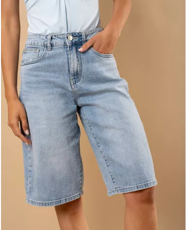 Bermuda jean