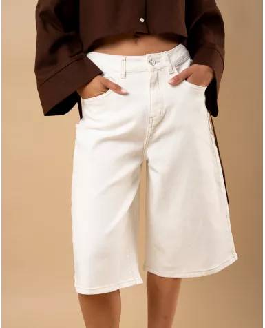 Bermuda écru coutures