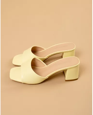 Mules talon carré