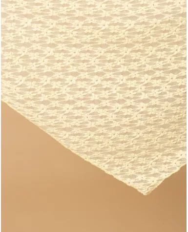 Foulard dentelle fleurs