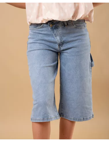 Short boutons décalés