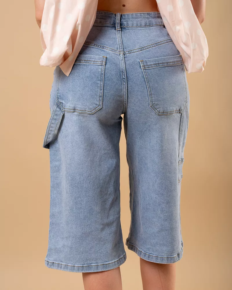 Short boutons décalés