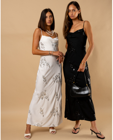 Robe col benitier
