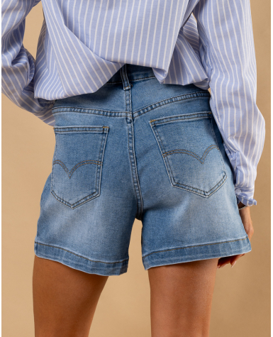 Short jean