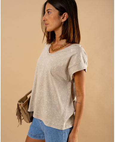 T-shirt col v délavé