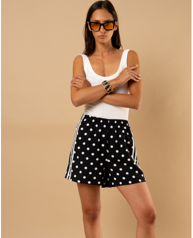 Short pois Elisa Short pois Elisa