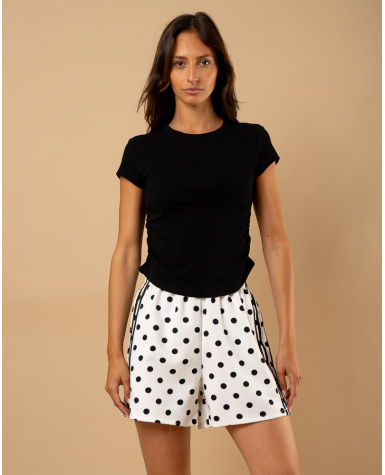 Short pois Elisa Short pois Elisa